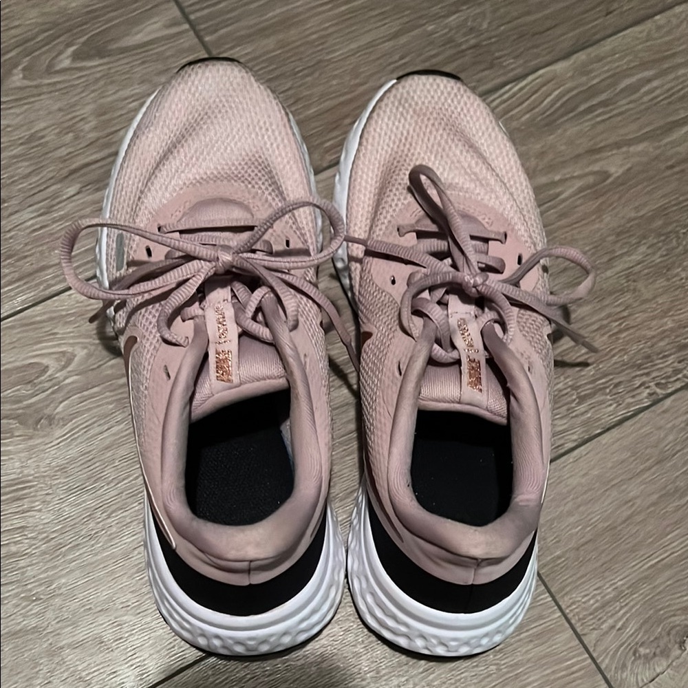 Nike Pink Sneakers